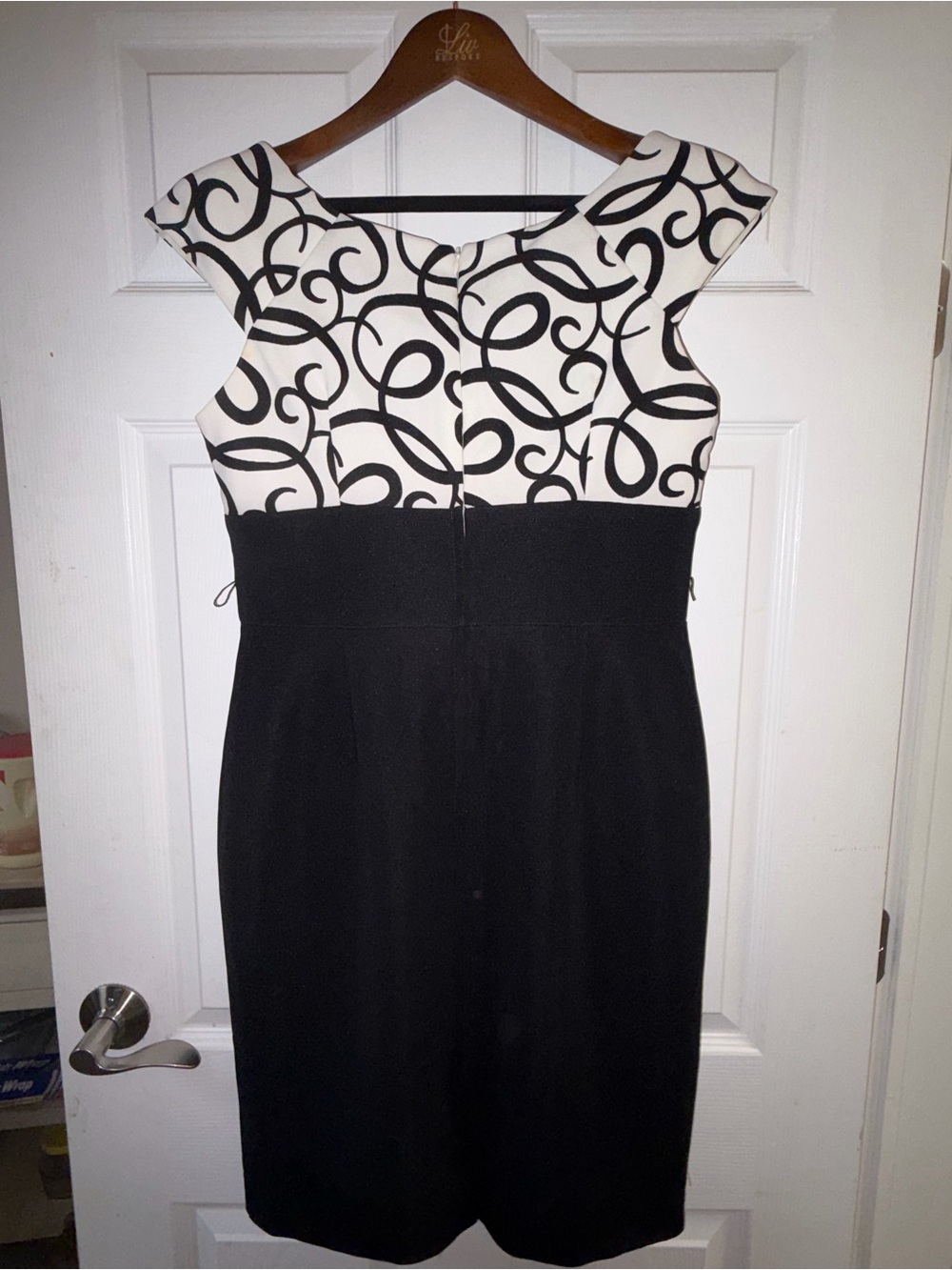 London Times Black and White Patterned Midi Sheath Dress